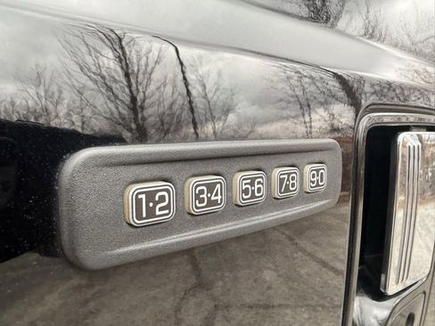 Used 2016 Ford F350 Platinum image 12