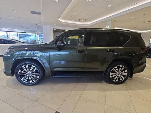 New 2026 Lexus LX 600 4WD w/ Luxury Package image 4