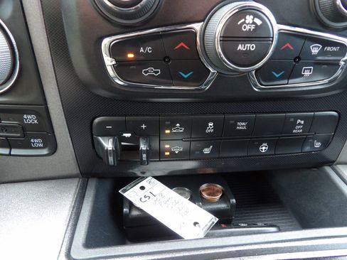 Used 2018 RAM 1500 Rebel w/ Luxury Group image 15