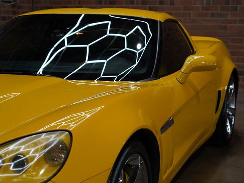 Used 2011 Chevrolet Corvette Grand Sport w/ Preferred Equipment Group image 22