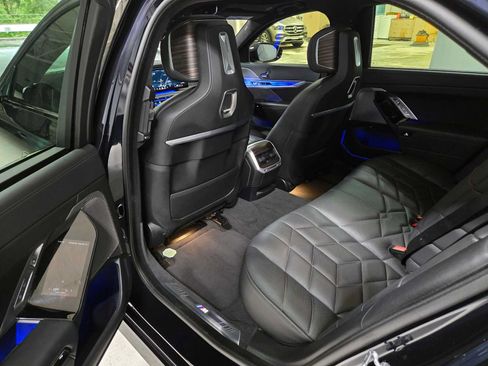 Used 2024 BMW 760i xDrive AWD/4WD image 15