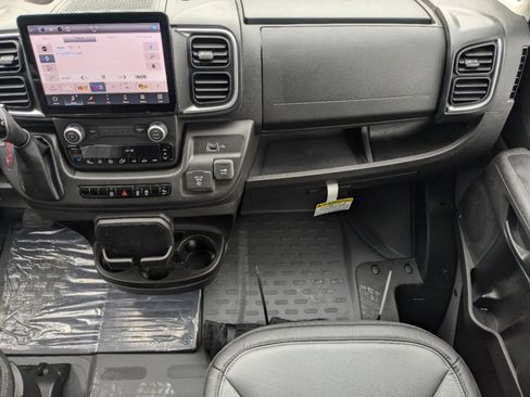 New 2025 RAM ProMaster 3500 w/ Leather Interior Group image 17