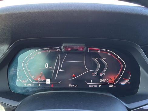 Used 2019 BMW X5 xDrive50i w/ M Sport Package image 26