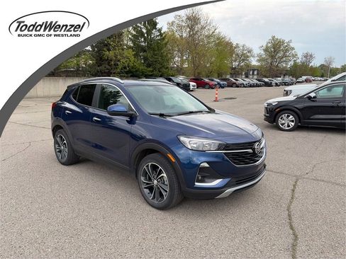 Used 2023 Buick Encore GX Select w/ Safety Package II FWD image 1