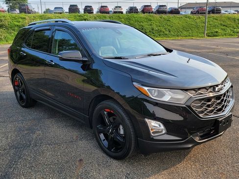 Used 2020 Chevrolet Equinox Premier w/ Premier Redline Edition FWD image 16