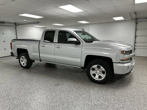 Used 2019 Chevrolet Silverado 1500 LT w/ All Star Edition AWD/4WD image 2
