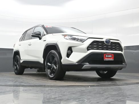 Used 2021 Toyota RAV4 XSE w/ XSE Grade Weather Package image 25