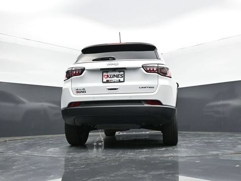 Used 2026 Jeep Compass Limited AWD/4WD image 42