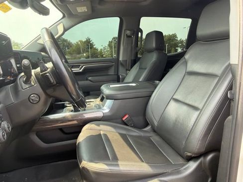 Used 2022 Chevrolet Silverado 1500 LTZ w/ LTZ Premium Package AWD/4WD image 30