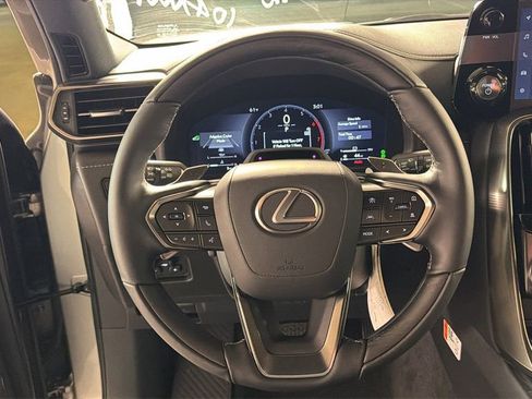 New 2026 Lexus LX 700h Luxury image 19