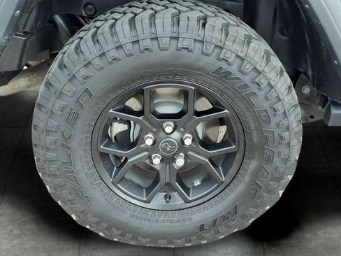 Used 2025 Jeep Wrangler Unlimited Sport AWD/4WD image 9