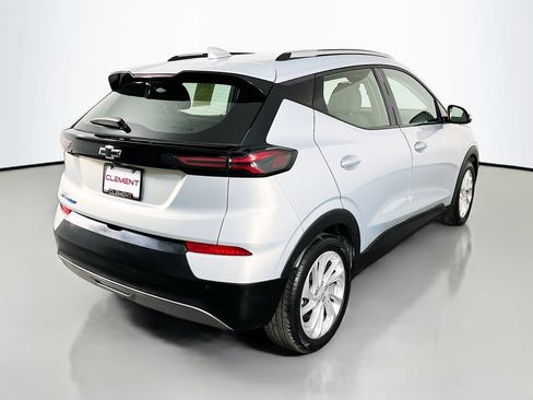 Used 2023 Chevrolet Bolt EUV LT w/ Driver Confidence Package FWD image 7