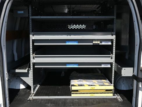 Used 2018 Chevrolet Express 2500 w/ Driver Convenience Package RWD image 11