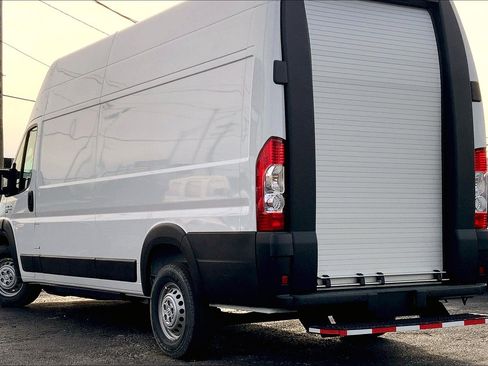 New 2024 RAM ProMaster 3500 w/ Delivery Van Package image 3