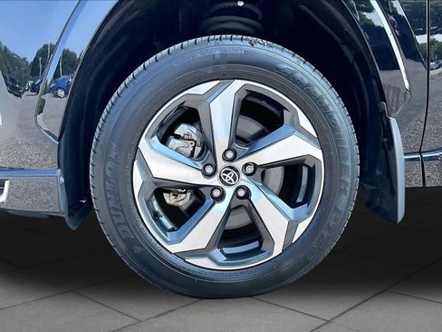 Used 2023 Toyota RAV4 SE w/ Weather & Moonroof Package AWD/4WD image 11