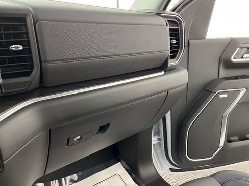 Used 2026 Chevrolet Silverado 2500 LTZ w/ LTZ Premium Package AWD/4WD image 35