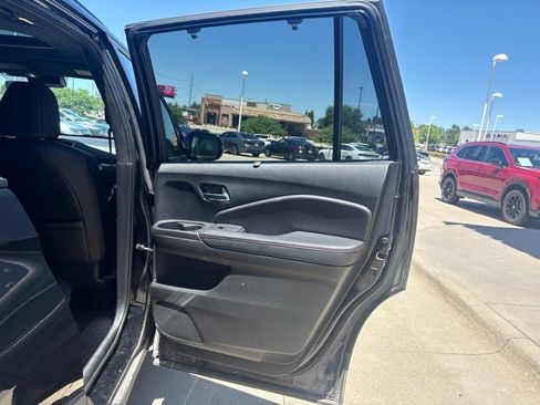 Certified 2021 Honda Pilot Black Edition image 30