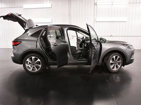Used 2024 Ford Escape Platinum AWD/4WD image 33