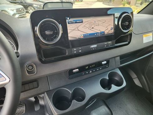 New 2025 Mercedes-Benz Sprinter 2500 image 22