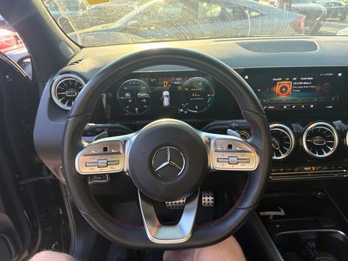 Used 2022 Mercedes-Benz GLA 250 4MATIC image 17