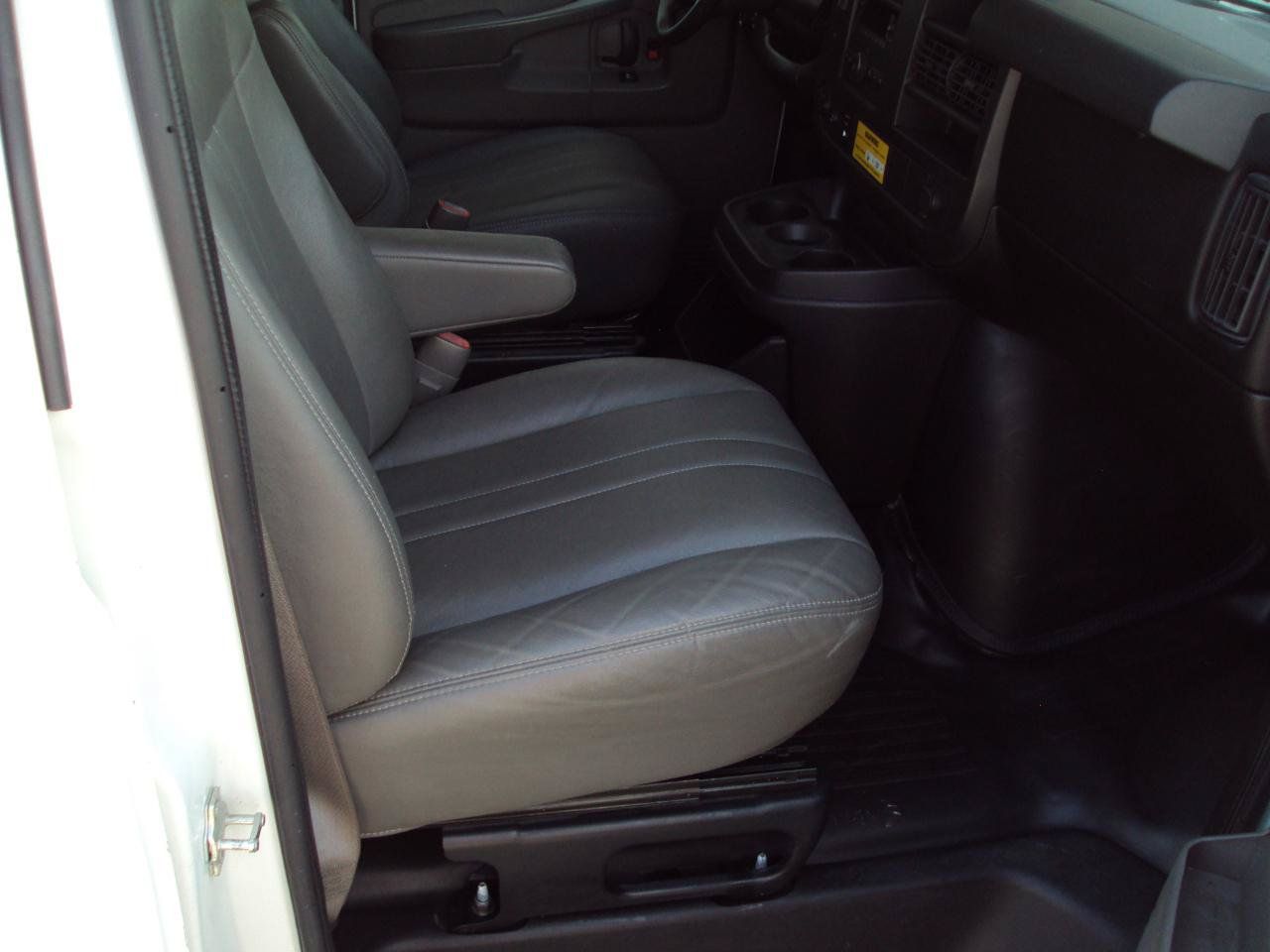 Used 2011 Chevrolet Express 3500 Extended w/ Power Package RWD image 10