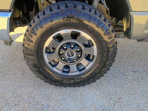 Used 2024 Ford F350 Lariat w/ Tremor Off-Road Package image 27