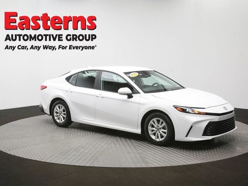 Used 2025 Toyota Camry LE FWD image 48