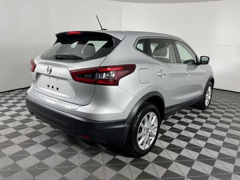 Used 2020 Nissan Rogue Sport S w/ Appearance Package FWD image 11