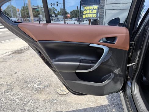 Used 2017 Buick Regal Sport Touring FWD image 19