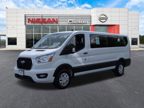 Used 2022 Ford Transit 350 XLT RWD image 7