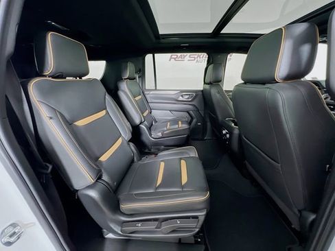 Used 2024 GMC Yukon XL AT4 w/ AT4 Premium Plus Package AWD/4WD image 44