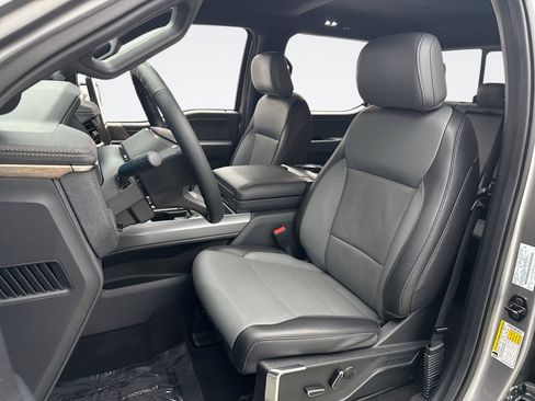 Used 2023 Ford F150 Lightning Lariat w/ Max Trailer Tow Package image 11