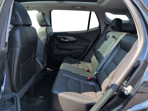 Used 2024 GMC Terrain SLT w/ Elevation Edition AWD/4WD image 26