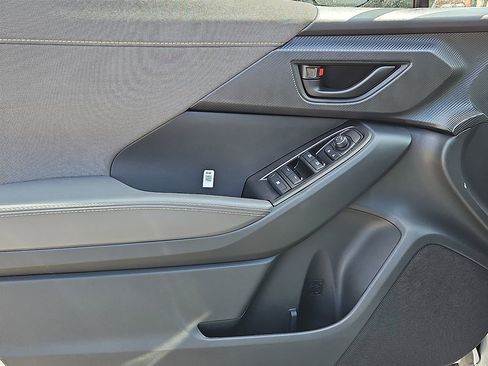 Certified 2025 Subaru Crosstrek 2.5i Sport w/ Crosstrek Mirror Package image 8