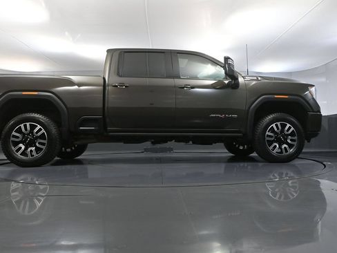 Used 2022 GMC Sierra 2500 AT4 w/ AT4 Premium Plus Package AWD/4WD image 61