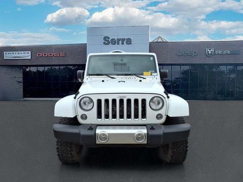 Used 2016 Jeep Wrangler Unlimited Sahara w/ Connectivity Group image 2