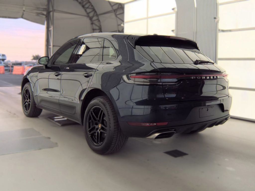 Used 2019 Porsche Macan AWD/4WD image 3