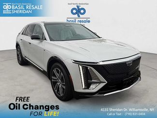 Used 2024 Cadillac Lyriq Luxury w/ LPO, Floor Liner Package AWD/4WD video 1