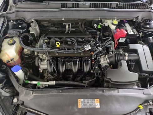 Used 2018 Ford Fusion SE w/ Fusion SE Technology Package FWD image 20