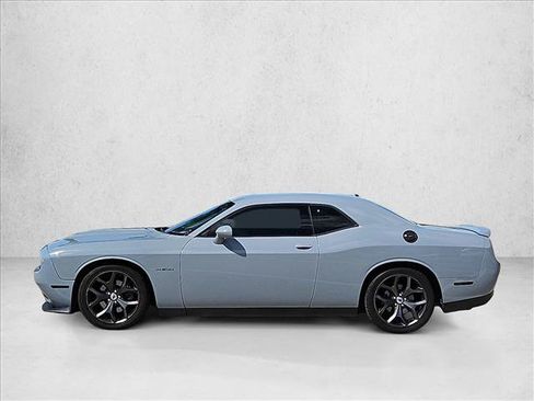Used 2021 Dodge Challenger R/T RWD image 8