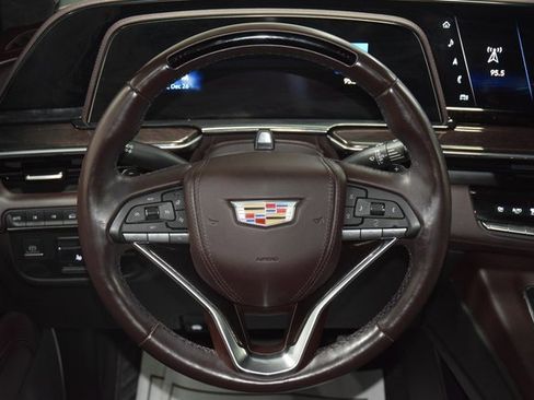 Used 2023 Cadillac Escalade Sport Platinum w/ LPO, ONYX Package image 35