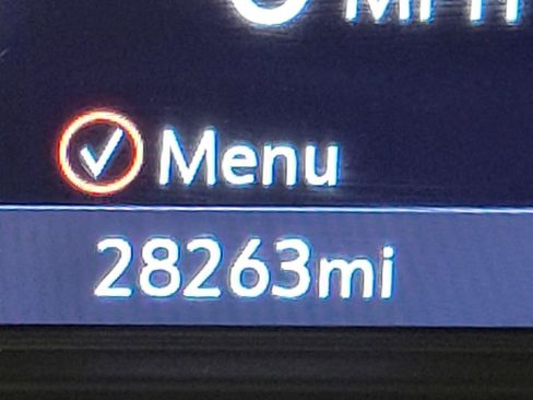 Used 2024 Buick Enclave Essence w/ Sport Touring Edition image 2