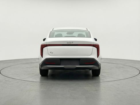 Used 2025 Kia K4 LXS image 7