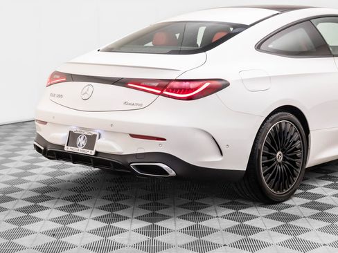 Used 2024 Mercedes-Benz CLE 300 4MATIC Coupe image 37