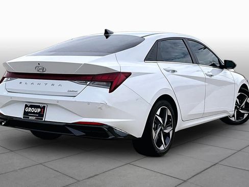 Certified 2023 Hyundai Elantra Limited FWD image 13