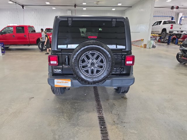Used 2025 Jeep Wrangler Unlimited Sport AWD/4WD image 7