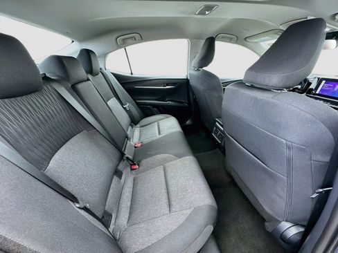 Used 2025 Toyota Camry LE FWD image 18