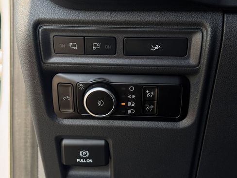 Used 2023 Ford F150 XLT w/ Equipment Group 302A High image 24