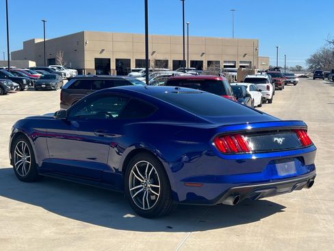Used 2016 Ford Mustang Premium image 10