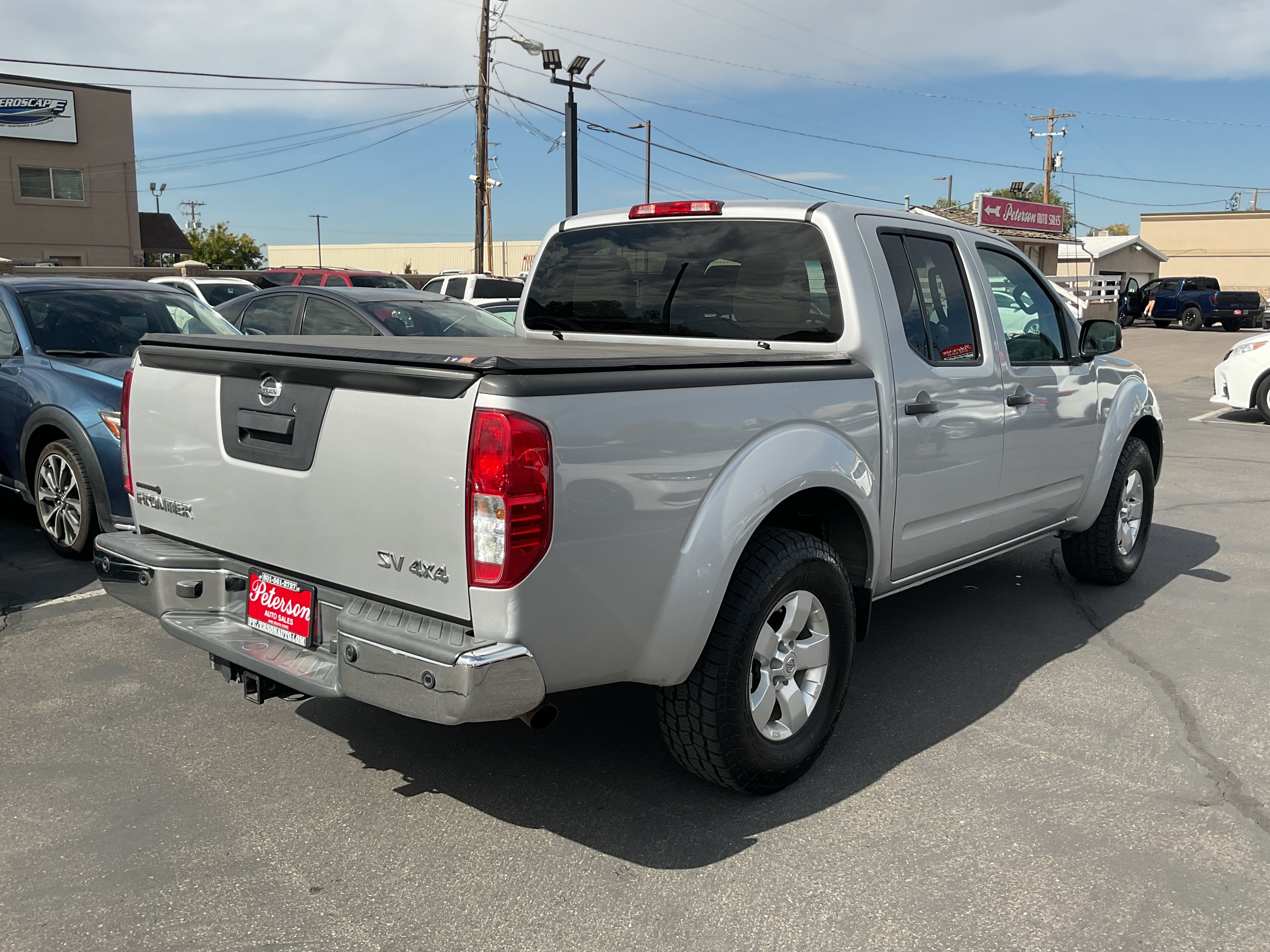 Used 2013 Nissan Frontier SV w/ SV Value Truck Pkg AWD/4WD image 6
